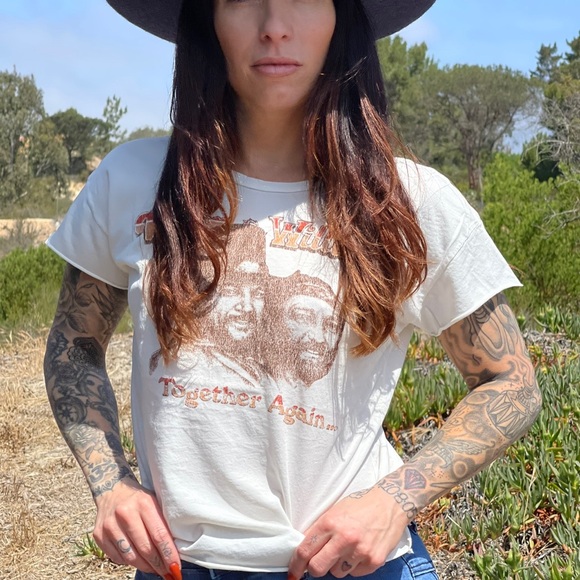 Waylon and Willie Midnight Rider crop tee - Picture 4 of 7